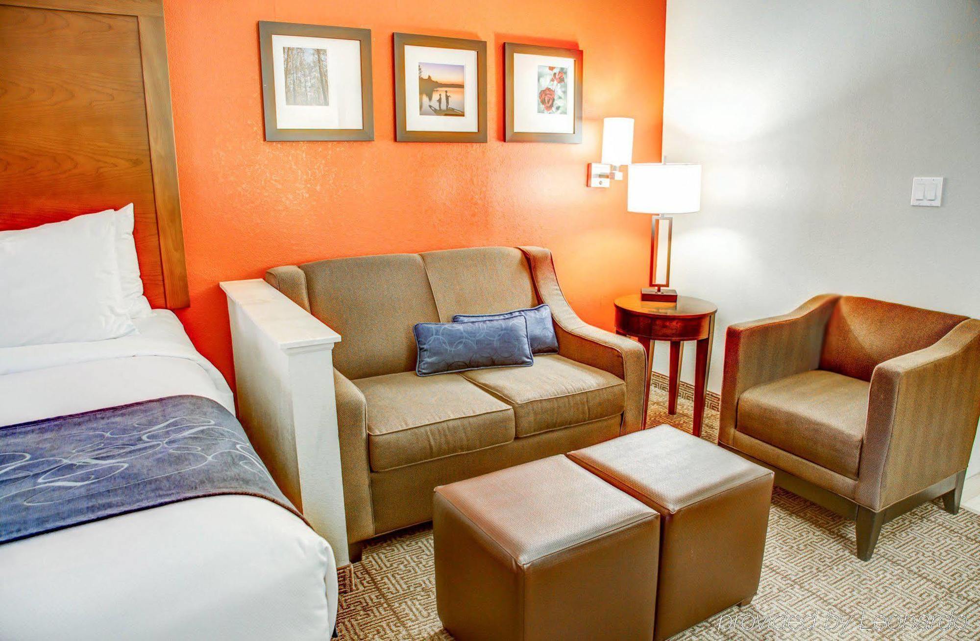Comfort Suites Tyler South Экстерьер фото
