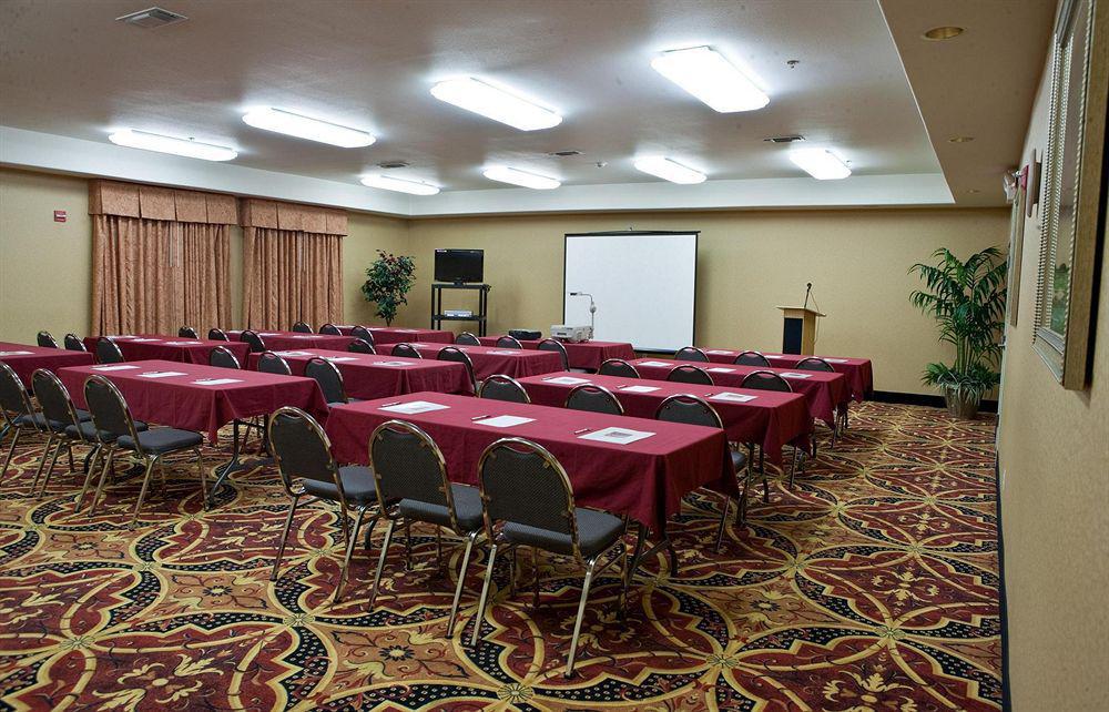 Comfort Suites Tyler South Бизнес фото